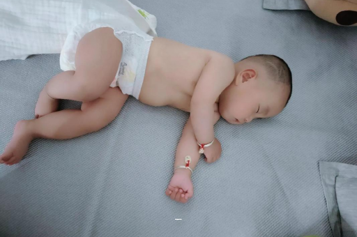 淮安宝宝夏天要穿袜子吗